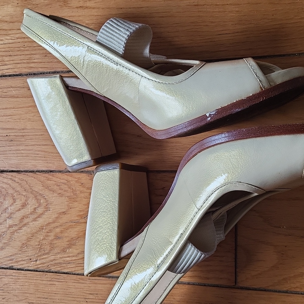 Modern vintage 36 mary janes in gold - Picture 5 of 8